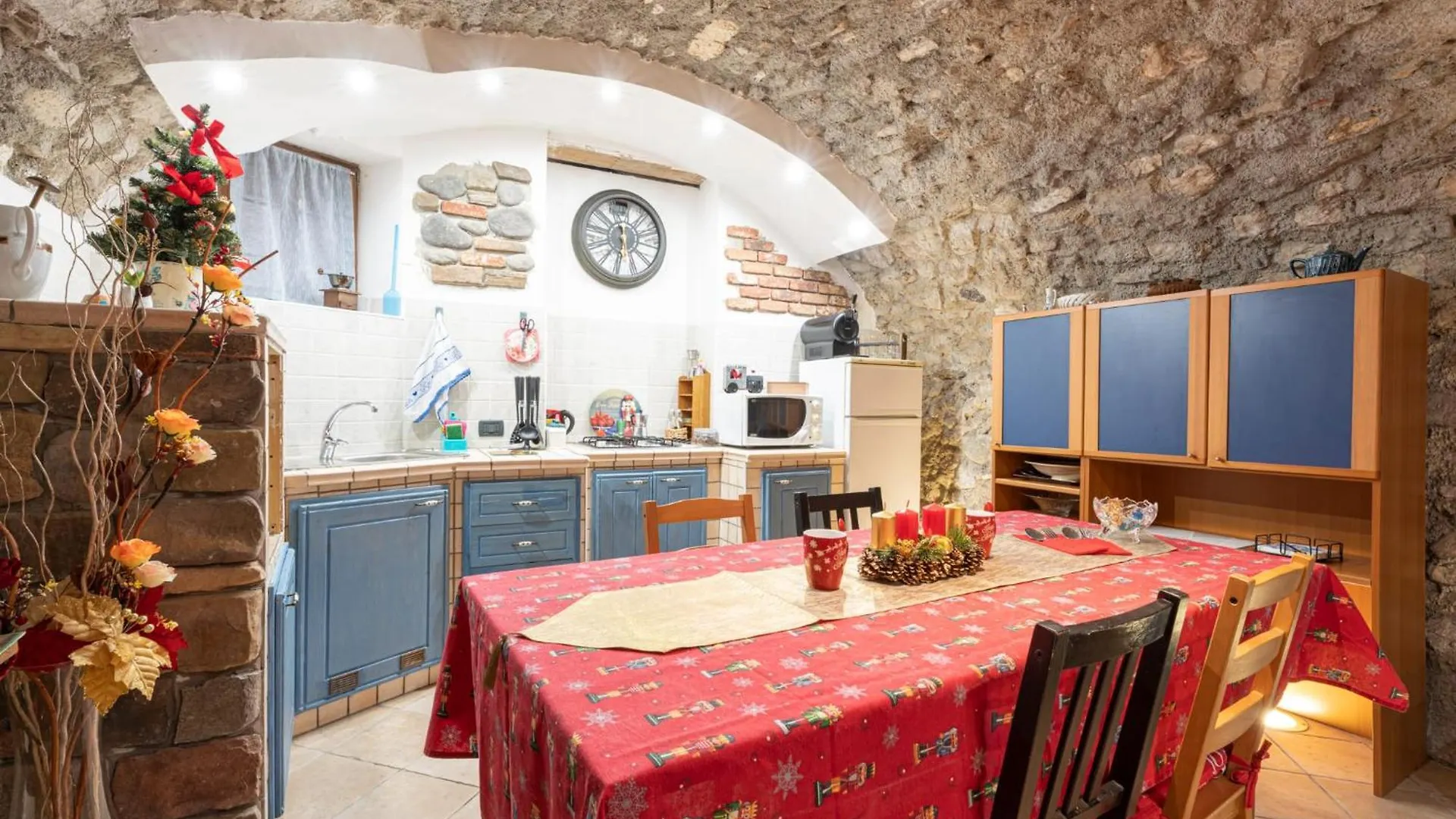 La Taverna Da Irene Roe 0*,  Italien